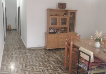 CASA DE 5 AMBIENTES EN SAN EDUARDO DEL MAR. CERCA DE MIRAMAR Y PEGADO A EL MARQUESADO