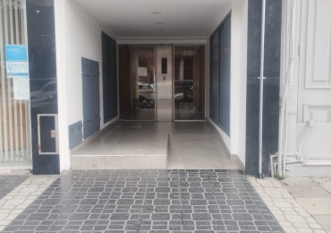 DEPARTAMENTO DE 2 AMBIENTES A LA CALLE. COLON E INDEPENDENCIA. ALQULER 24 MESES