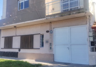 PH DE 3 AMBIENTES. PRIMER PISO POR ESCALERA. ESPACIO DE COCHERA. VILLA PRIMERA.