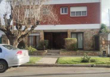 PH DE 2 AMBIENTES AMPLIOS CON PATIO Y JARDIN. PUNTA MOGOTES